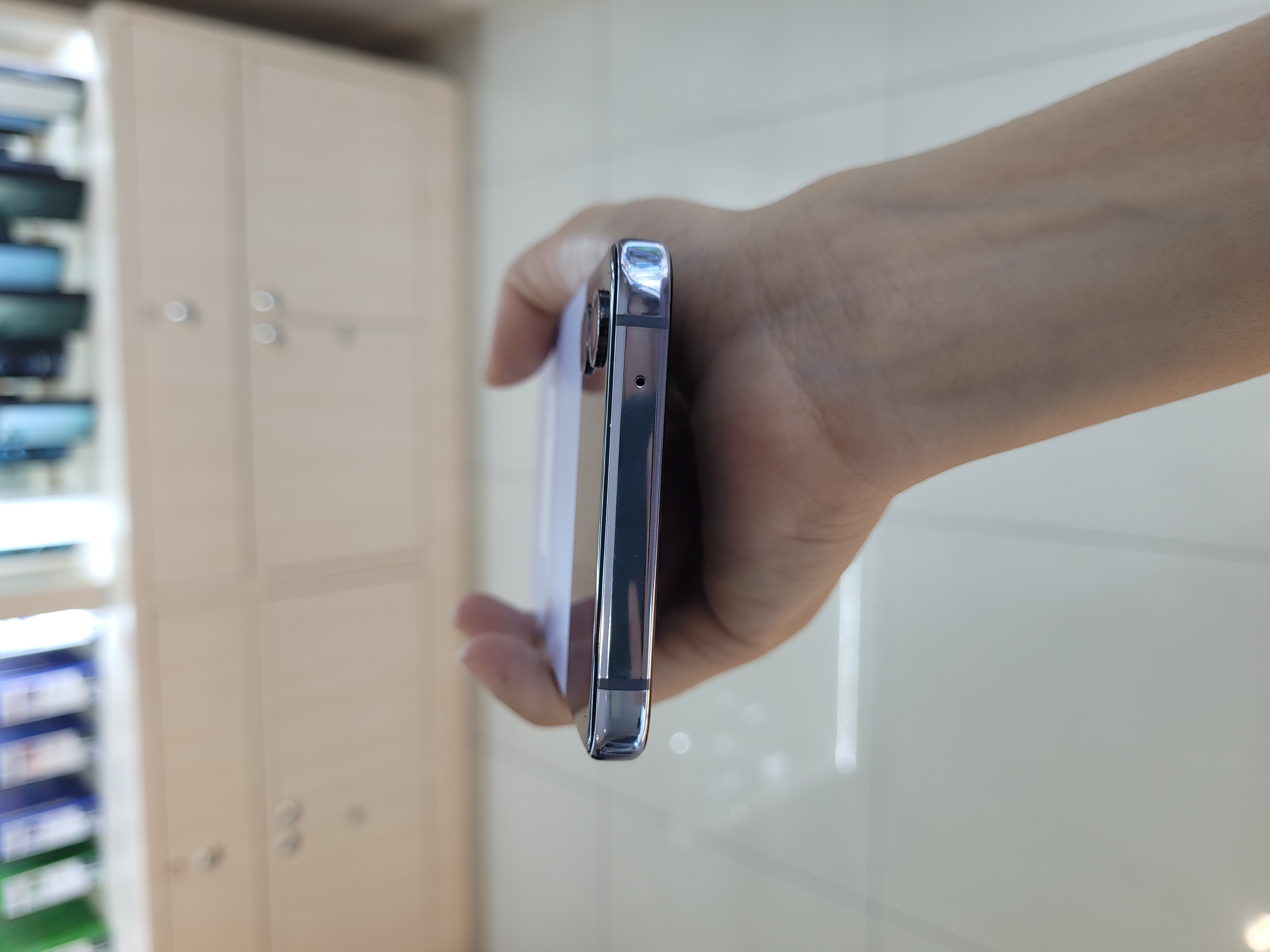 Galaxy z flip4 5G 8/256 สีBlue